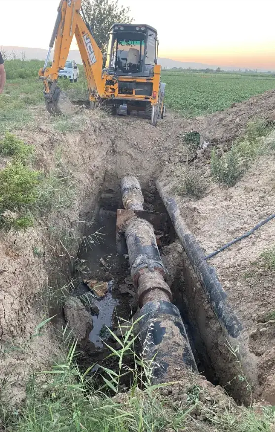 Altyapı boru döşeme ve kanal kazısı